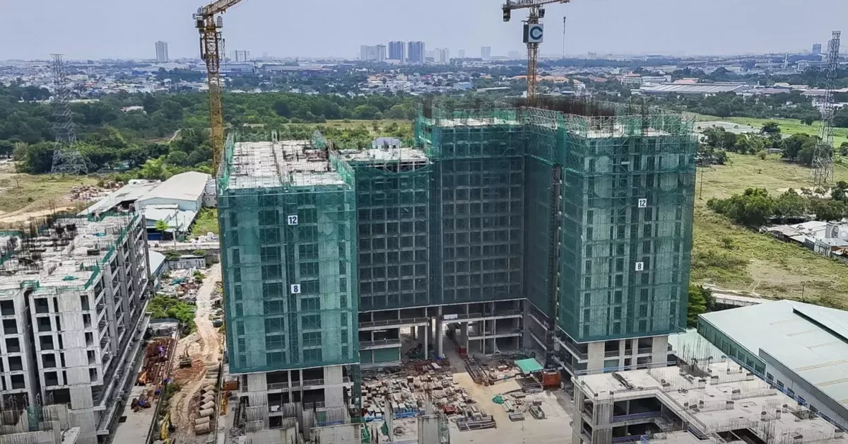 Làm sao người thu nhập thấp mua nhà khi lãi suất tăng cao?