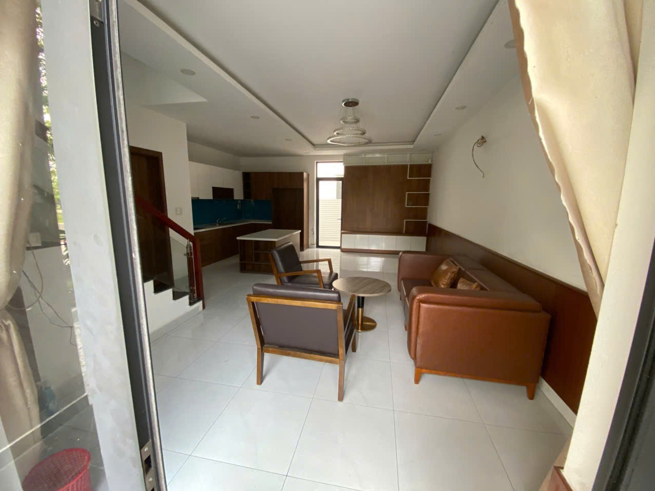 BÁN GẤP NHÀ PHỐ 1 TRỆT 2 LẦU TRẢ TRƯỚC 780 TRIỆU SỞ HỮU NGAY NHÀ PHỐ