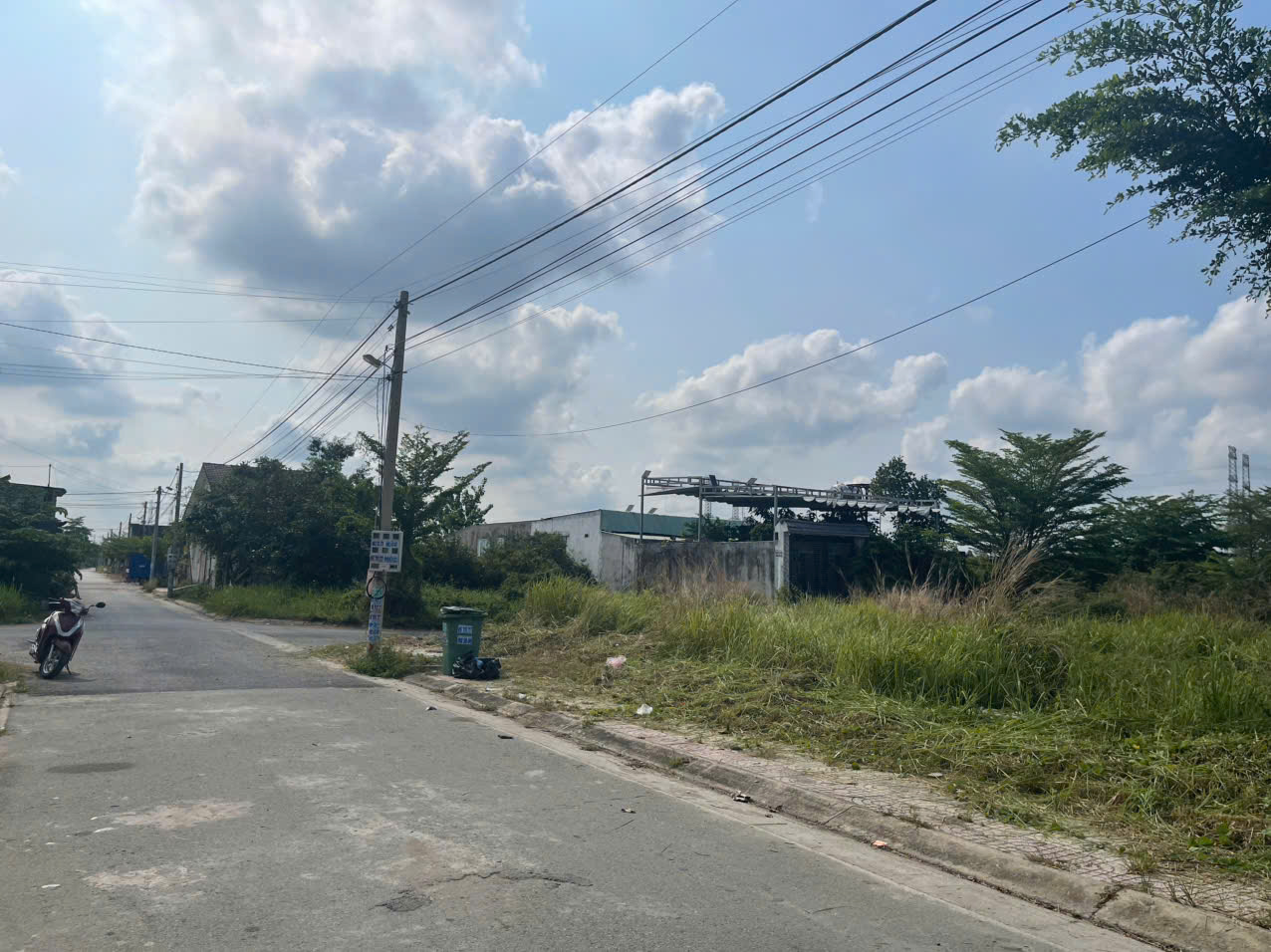 Bán gấp lô đất nền KDC Trần Anh