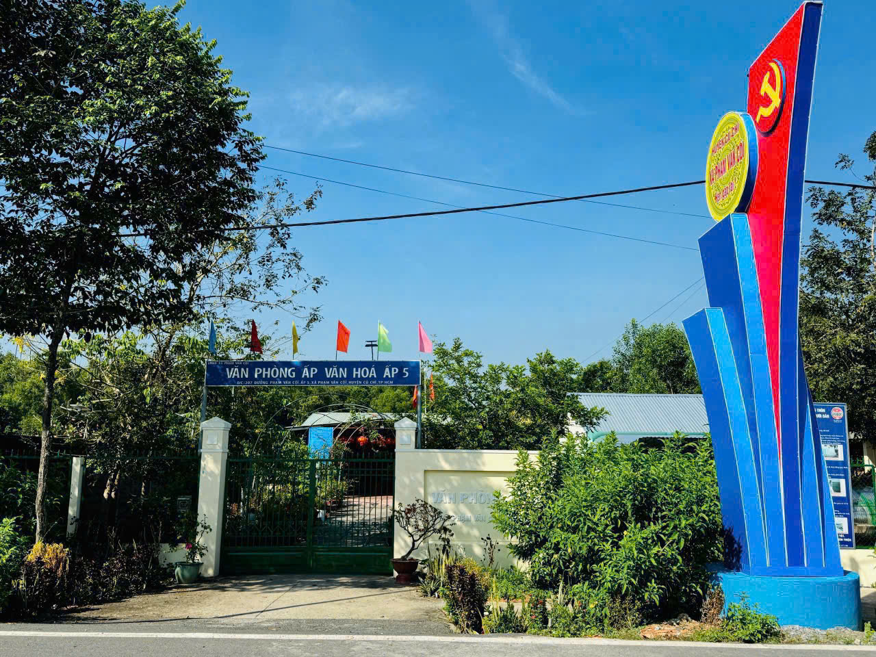 Khu dân cư đường nhựa 498 cách Phạm Văn Cội 200m