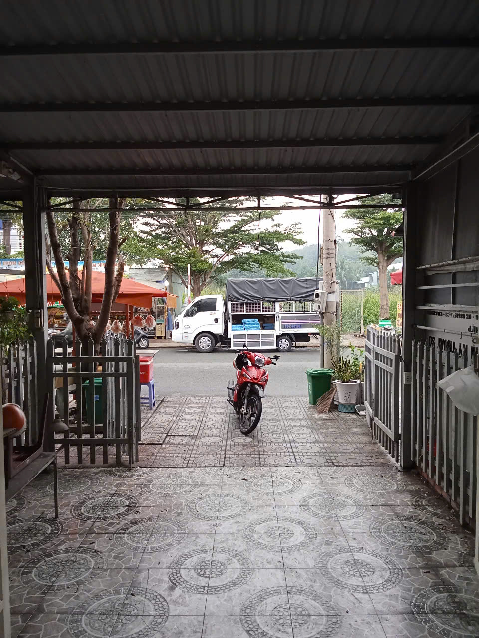 BÁN NHÀ 1 TRỆT 1 LẦU, 2PN, 2,6 TỶ KĐT Thịnh Gia - Bình Dương
