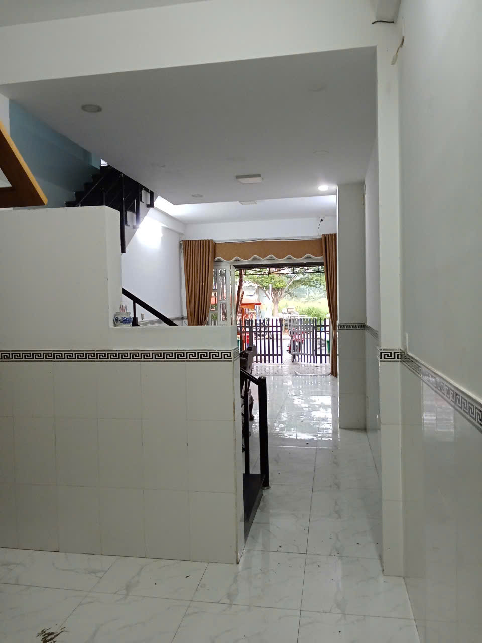 BÁN NHÀ 1 TRỆT 1 LẦU, 2PN, 2,6 TỶ KĐT Thịnh Gia - Bình Dương