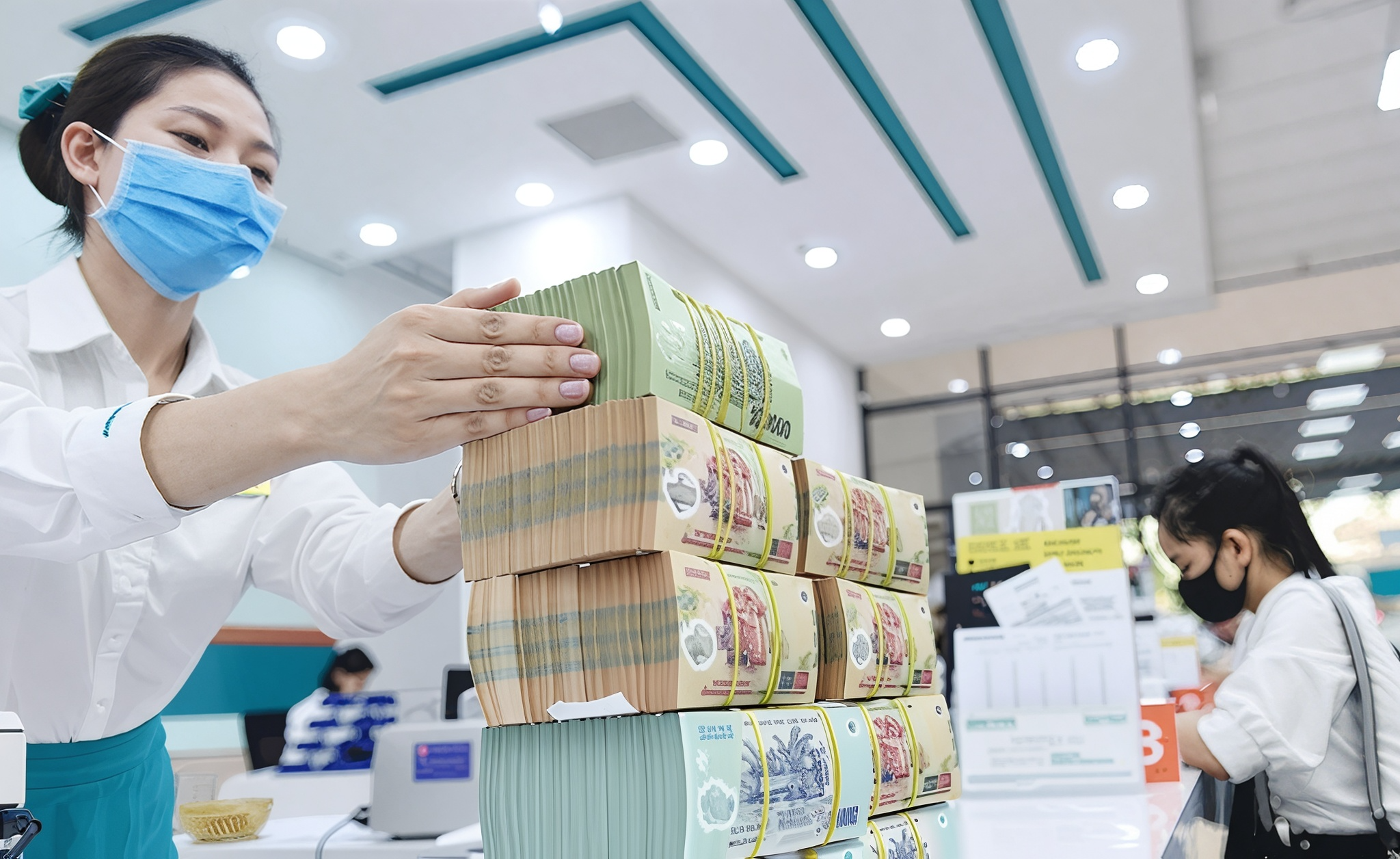 Lãi suất vay mua nhà tăng mạnh, lên hơn 12%