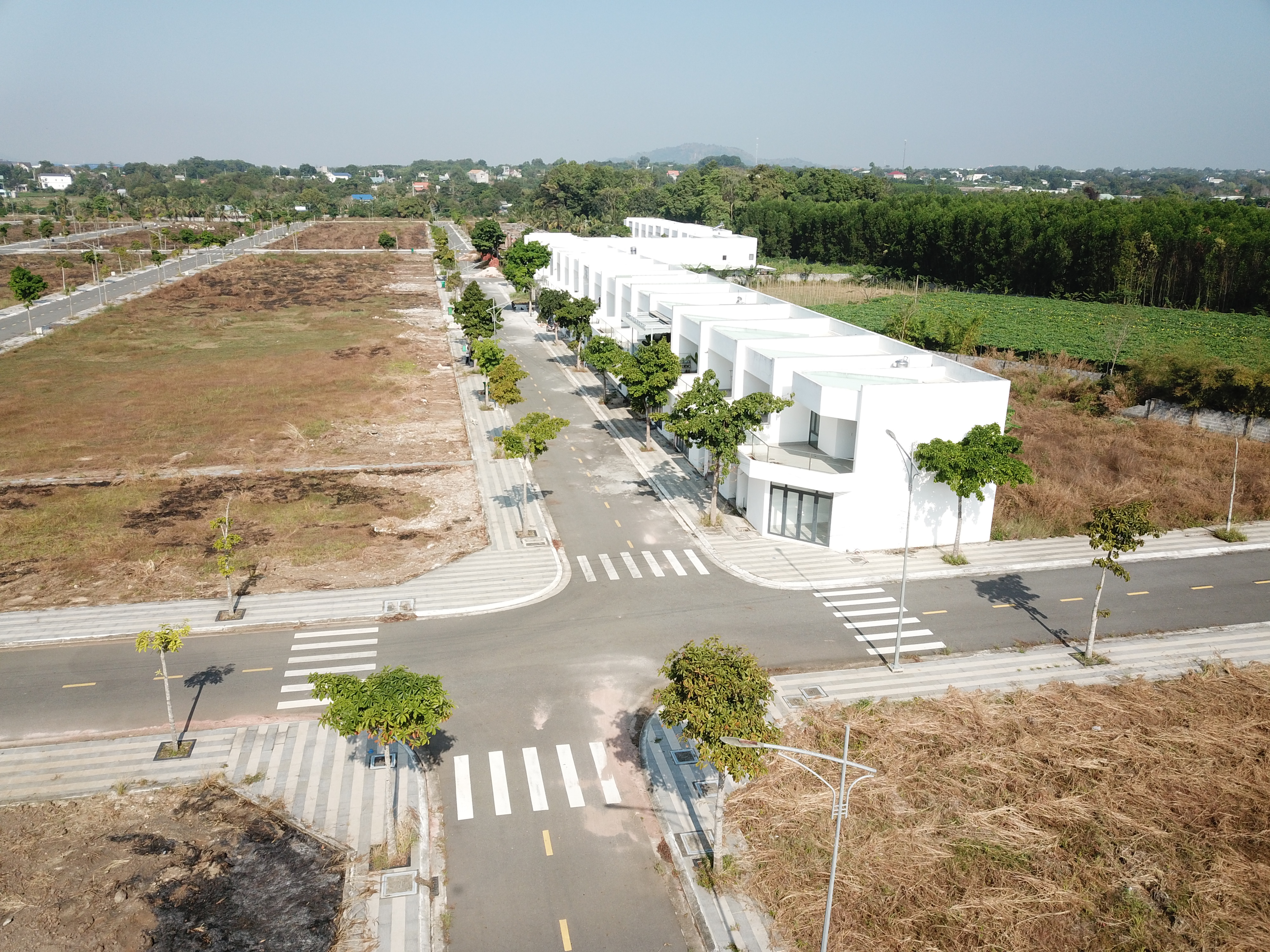 Năm 2026, nhà đầu tư bất động sản nên ‘ăn chắc’ hay mạo hiểm?