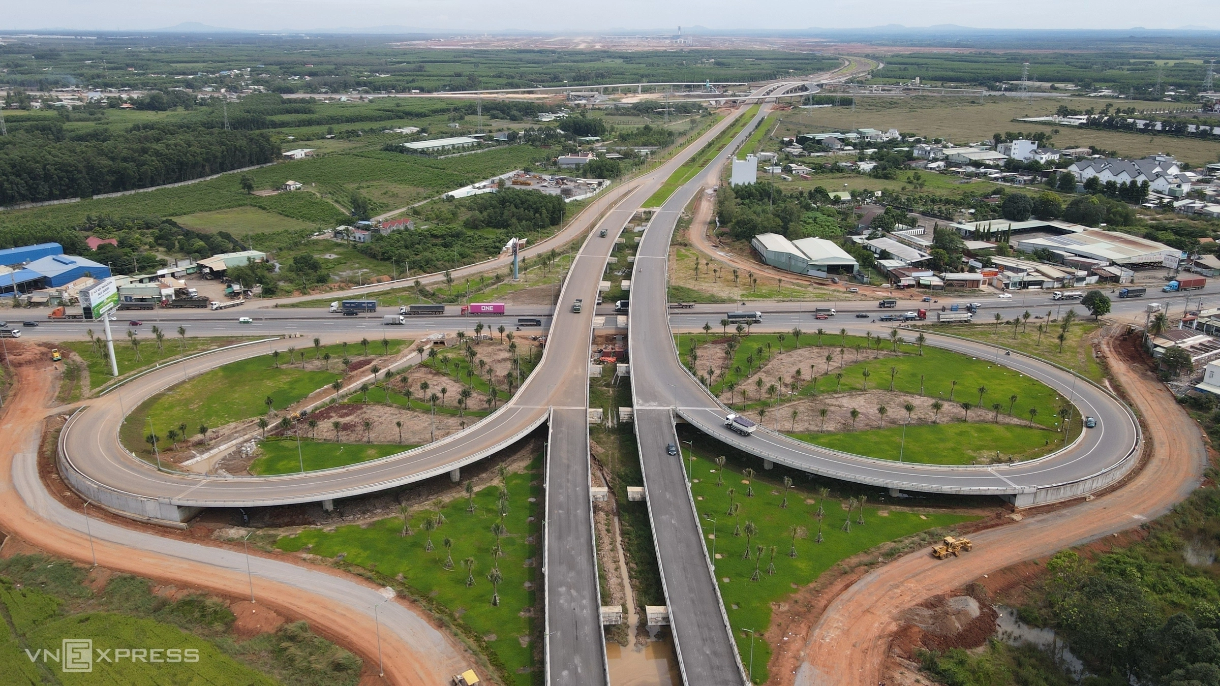 Hai đường kết nối sân bay Long Thành trước thông xe