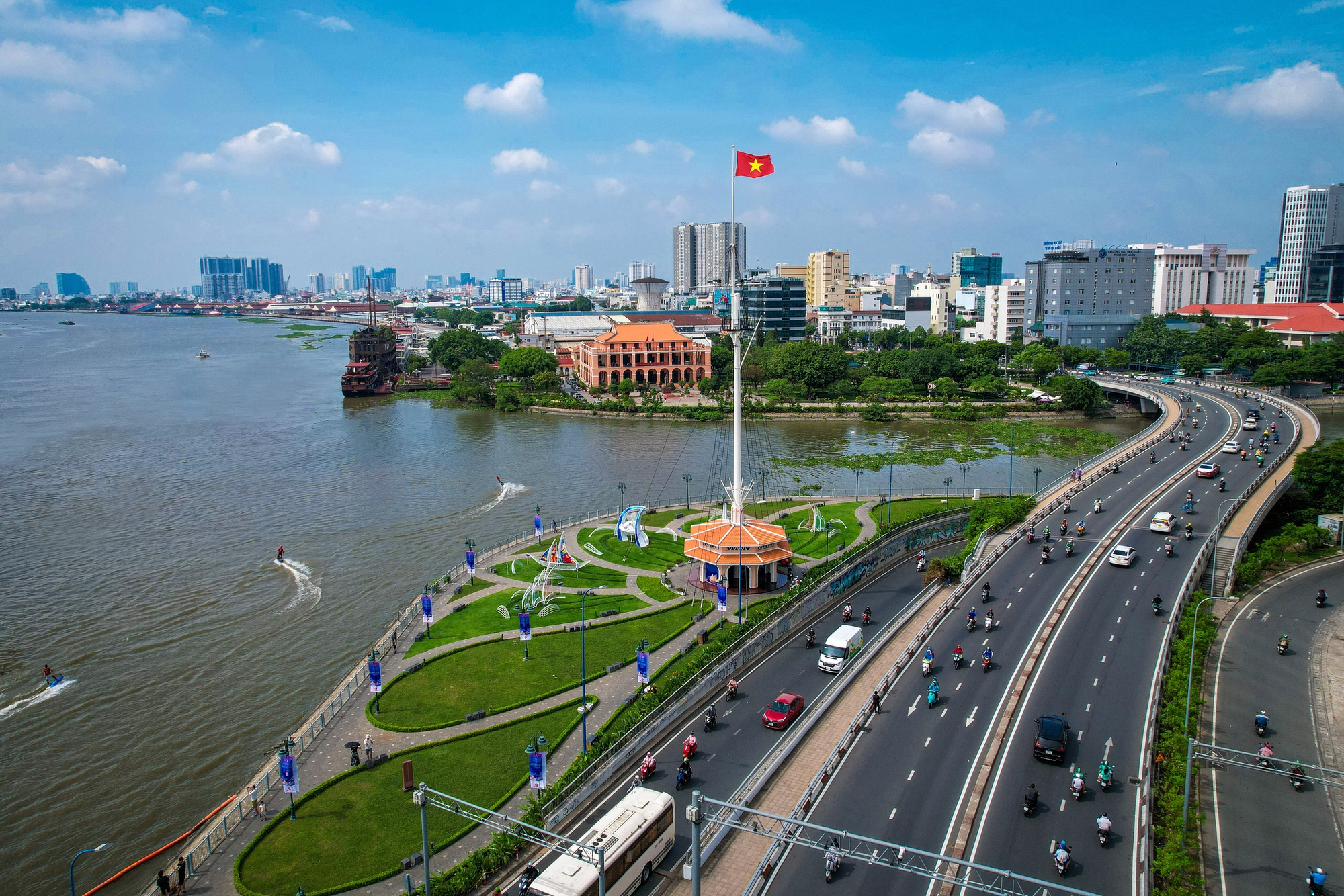 TP.HCM khi sáp nhập Bình Dương, Bà Rịa - Vũng Tàu có thể trở thành trung tâm kinh tế tầm khu vực