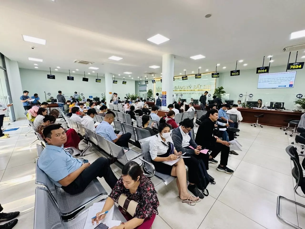 Bỏ công chứng, giao dịch bất động sản có rủi ro?