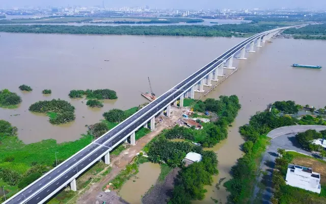 Từ hai cực phát triển đến một trục kết nối: Câu chuyện mới của Đông - Nam TP.HCM