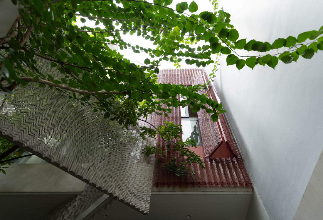 Xây nhà 70m2 trên đất xiên góc TPHCM ưu tiên thiết kế lùi cấp tăng chiều sâu