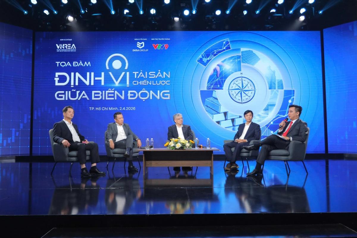 Thị trường bất động sản đang bị thách thức bởi áp lực kép