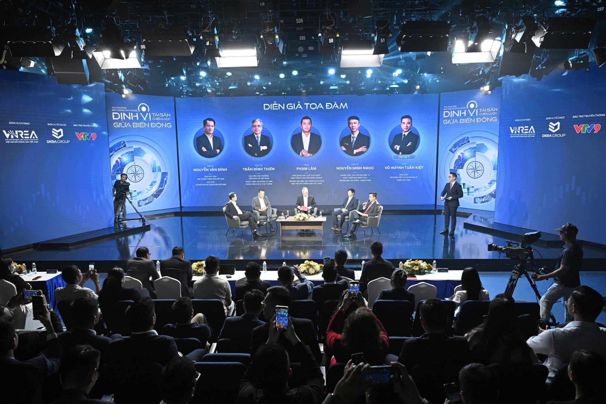 Dòng tiền lớn “vẽ lại bản đồ”, nhà đầu tư bất động sản buộc thay đổi cuộc chơi